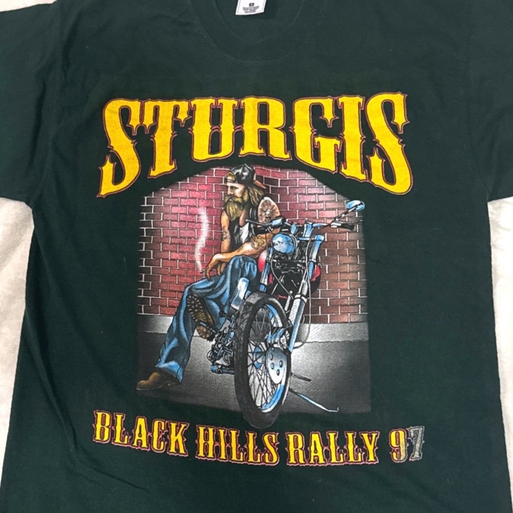 VTG Sturgis Black Hills Rally 1997 T-Shirt Med 57th Biker Motorcycle Mt Rushmore